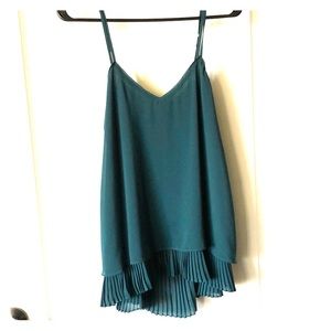 Sleeveless flirty cami